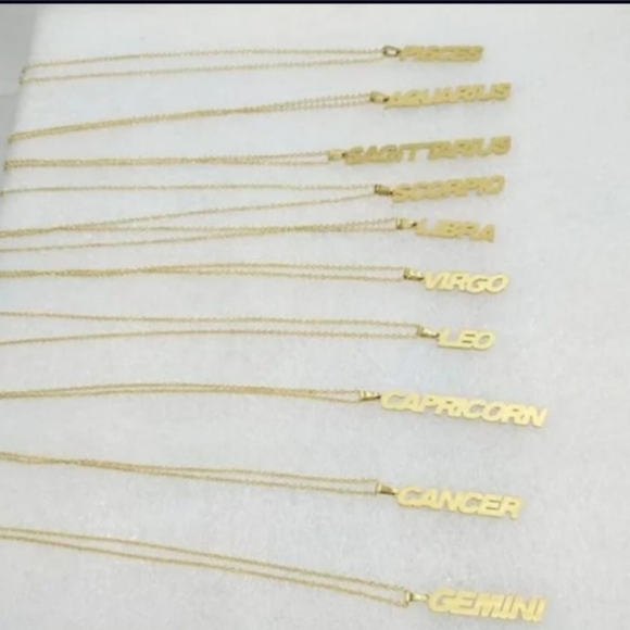 Zodiac necklace - Picture 1 of 2